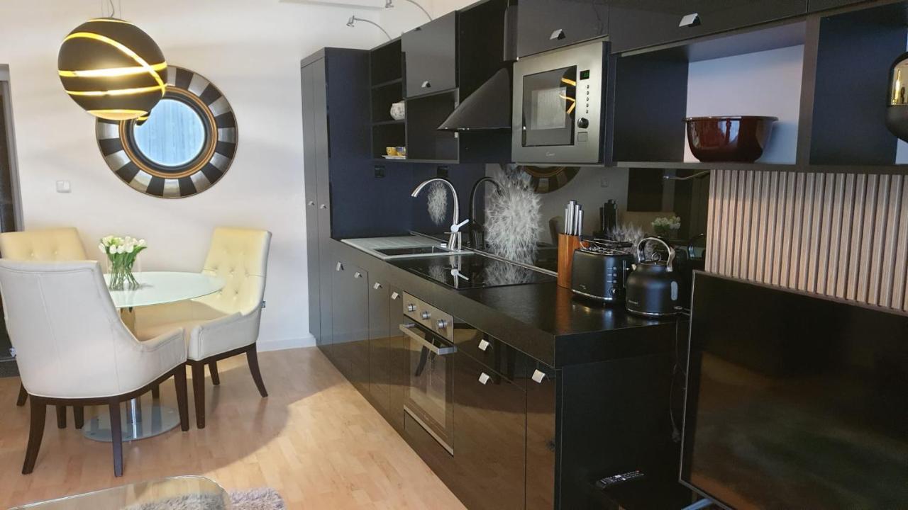 Kvetinovy Apartman A3B V Chomutove Extérieur photo